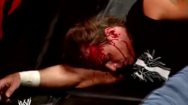 Shawn Michaels vs Edge Street Fight RAW 2/28/05 Highlights