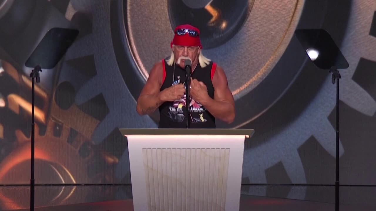 Hulk Hogan rips off his shirt while endorsing Trump at RNC