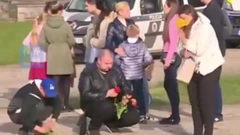 Latvian police remove Victory Day flowers and local clashes