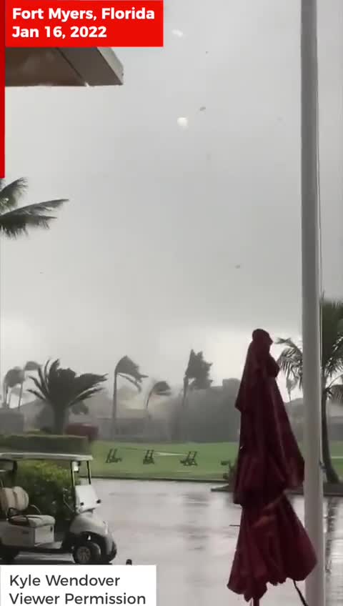 FOUR Tornadoes Hit Florida - Hundreds Left Homeless