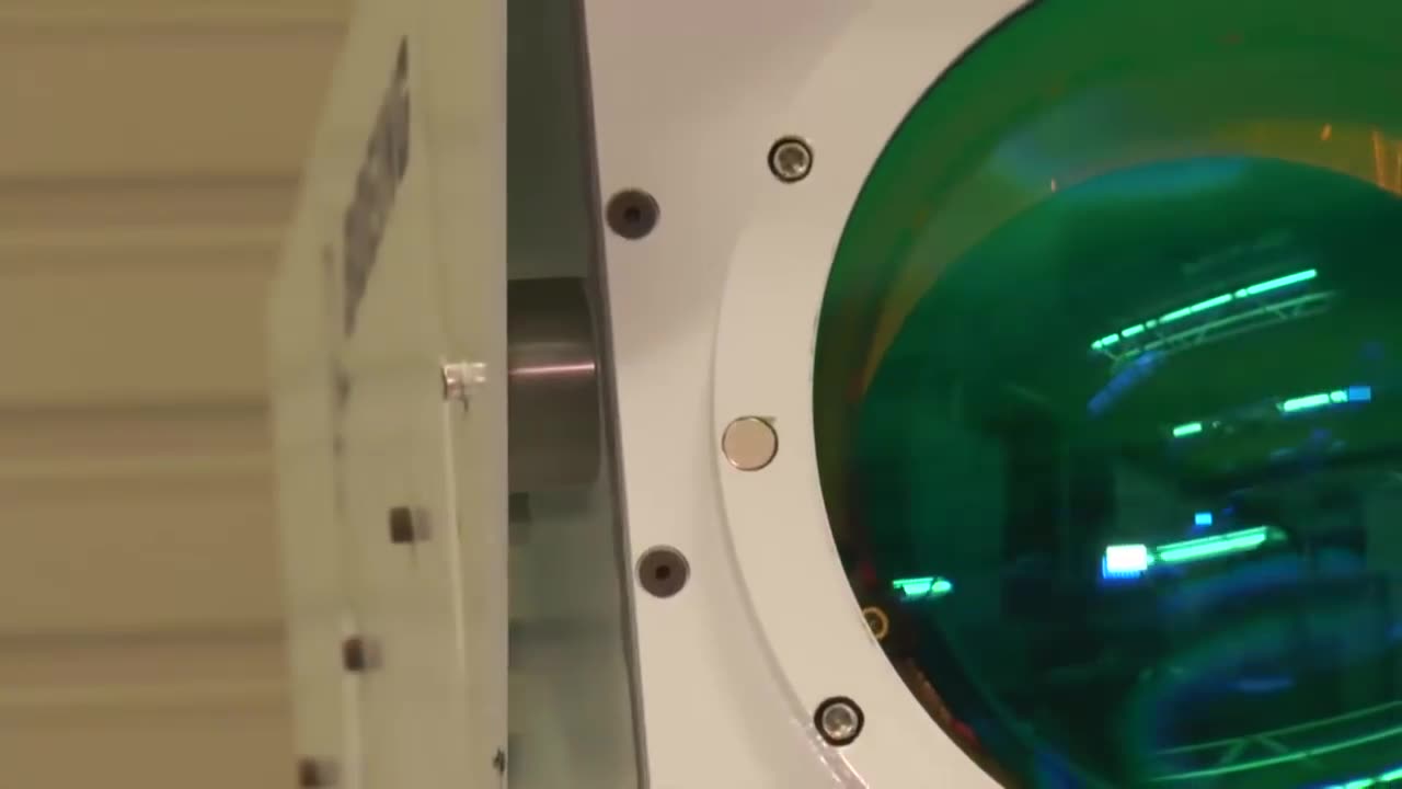 Boeing’s Compact Laser Weapons System - Directs Energy in Seconds - August 27th 2015