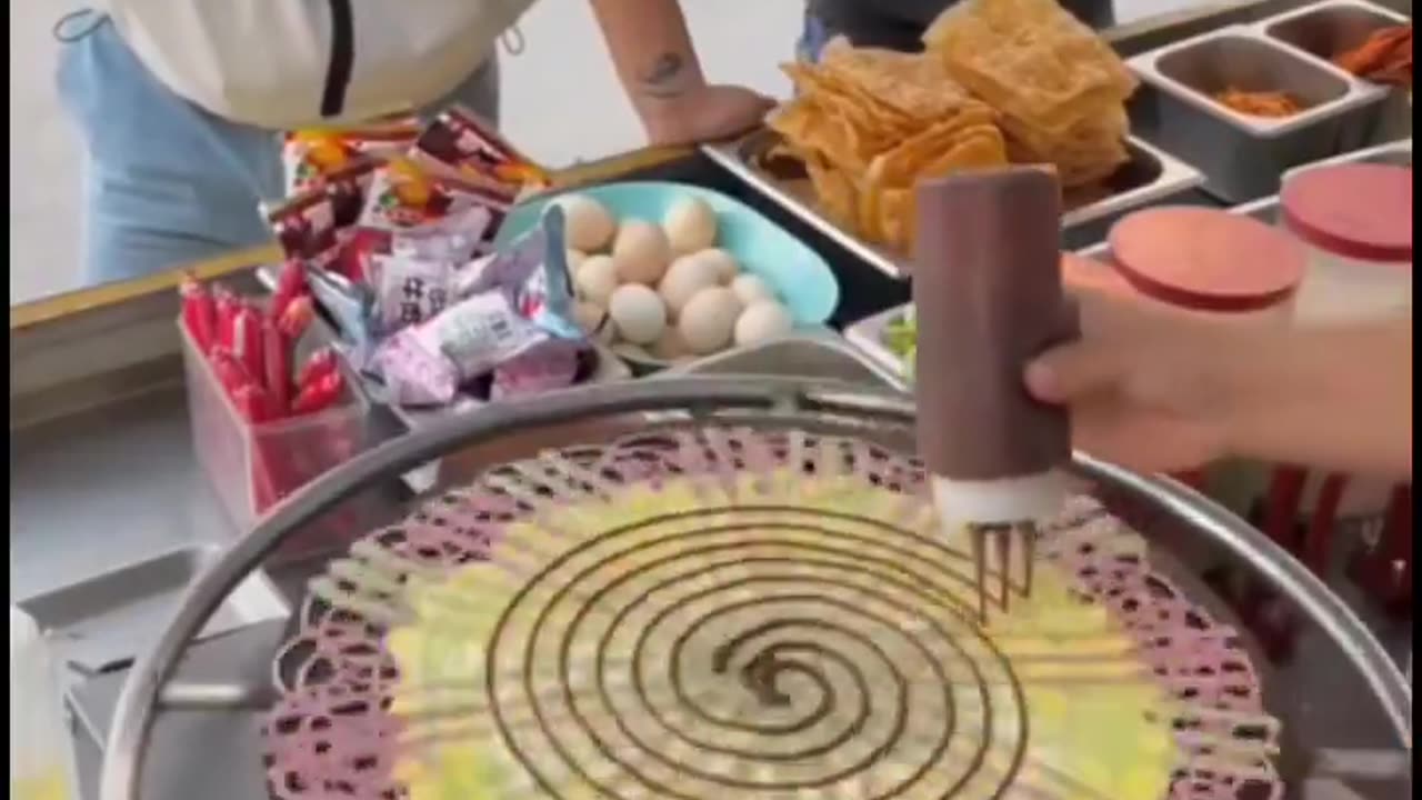 Exploring Taiwan's Rainbow Lattice Crepes