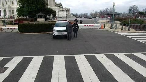 0687USCG00K25SouthBarricadePlaza_2021-01-06_11h00min01s220ms.mp4