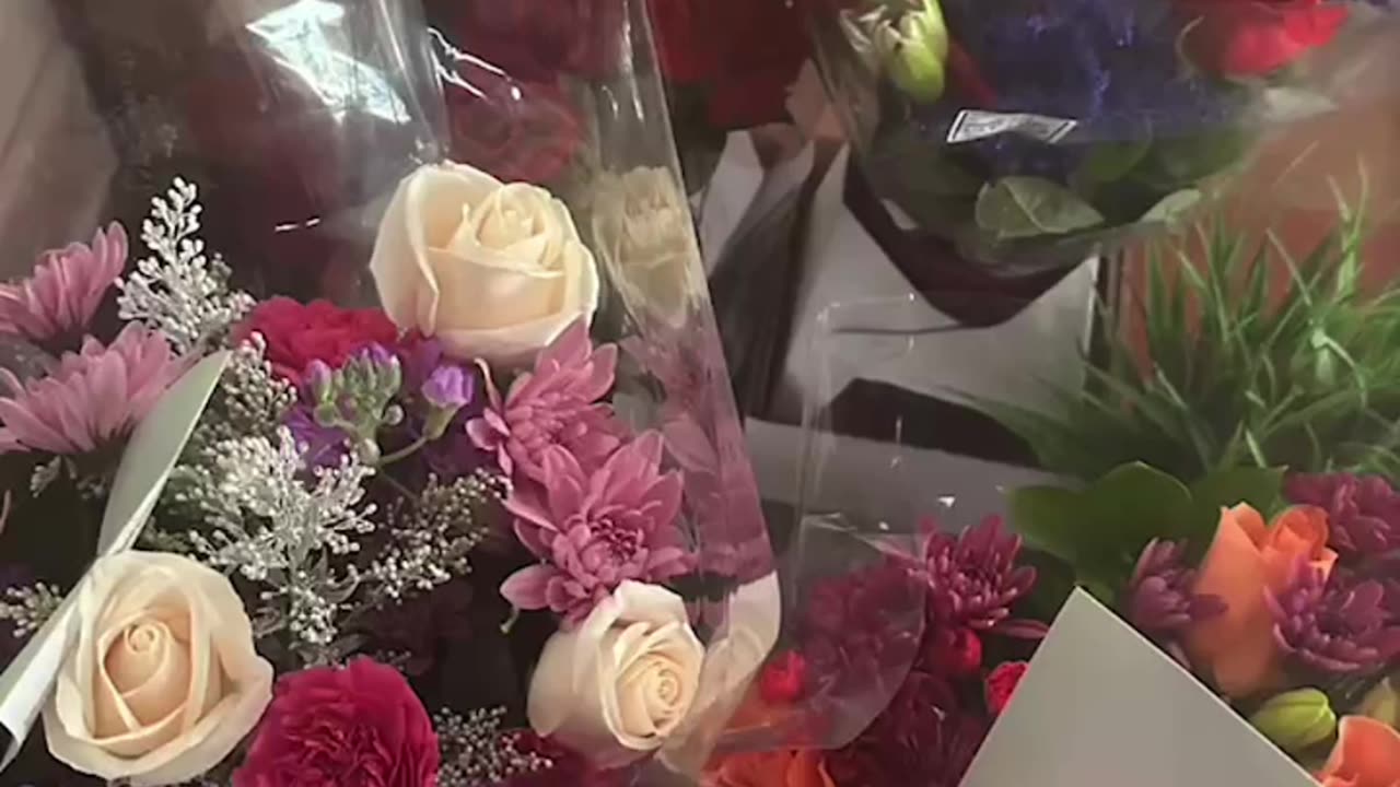 - ANGELIC SOUL ; SHOWS OFF WHAT HER HUBBY GOT HER !