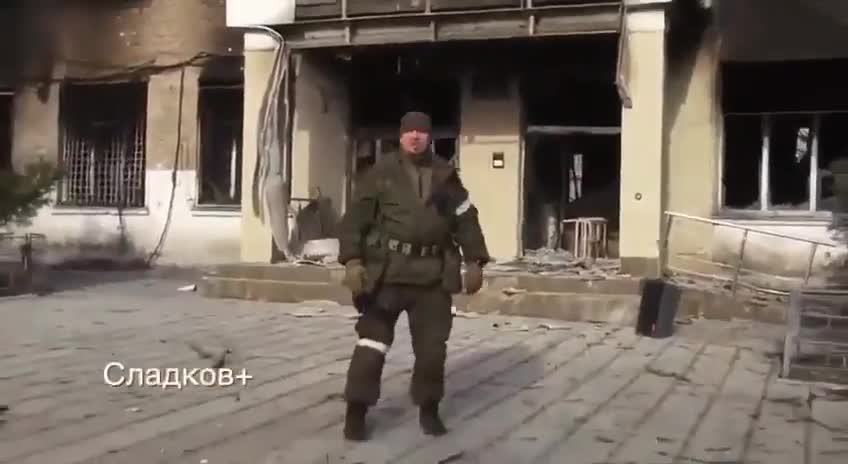 Russian Federation troops taking Mariupol