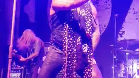 Fozzy "Drinkin With Jesus"