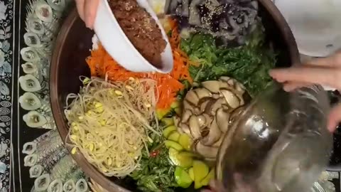 Making Bibimbap (비빔밥) with our family ❤️ Korean mixed rice with veggies and more!