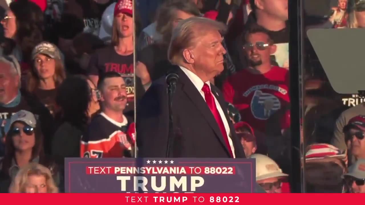 Crowd at Trump rally in Butler, PA just sang the National Anthem