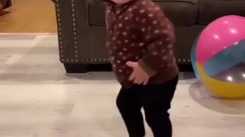 Wow cute baby dancing