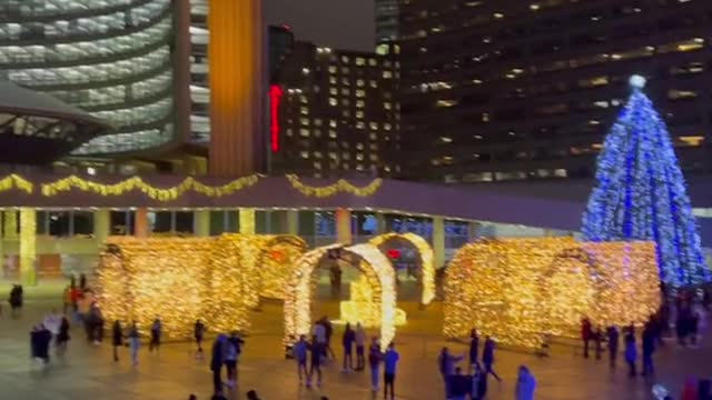 #Toronto #6ix #NathanPhillipsSquare #CavalcadeofLights