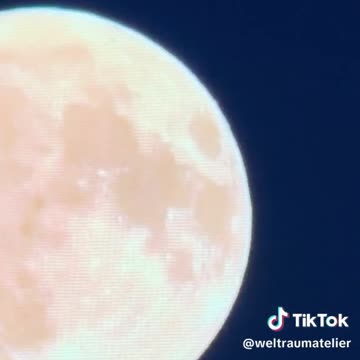 If this is real - What happens to the Moon here [Short]