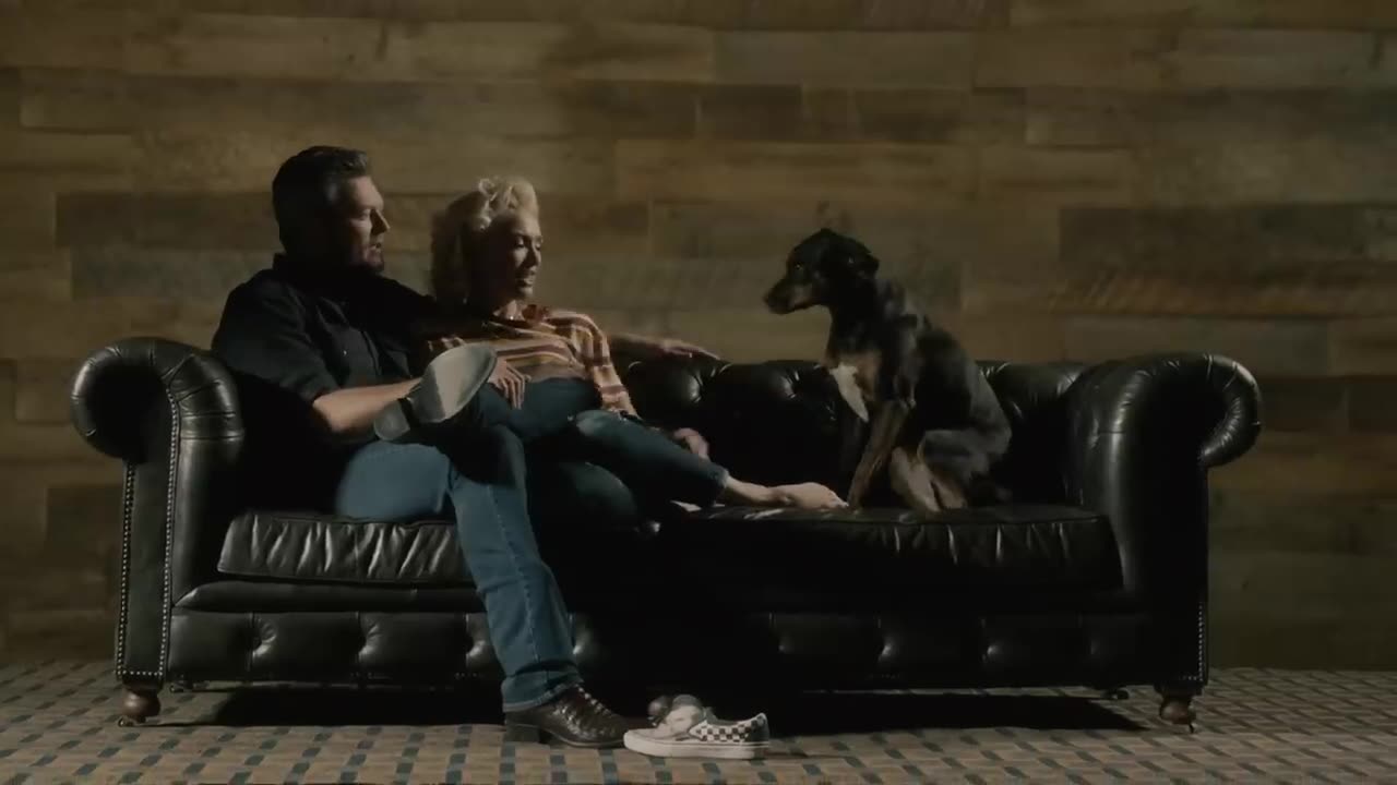 Blake Shelton - Nobody But You (Duet with Gwen Stefani) (Official Music Video)