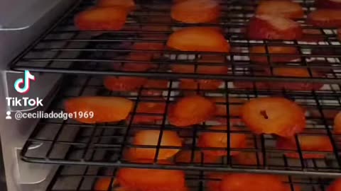 Dehydrated strawberries