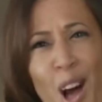 Kamala Harris SH!T'S Herself!