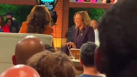 Hidden teleprompter spotted at Oprah's "town hall" with Kamala Harris Everything they do is staged