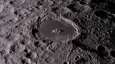 From Earth to the Moon: a tour of the lunar surface!