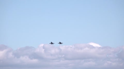 Blue Angels Opposing solos slow pass