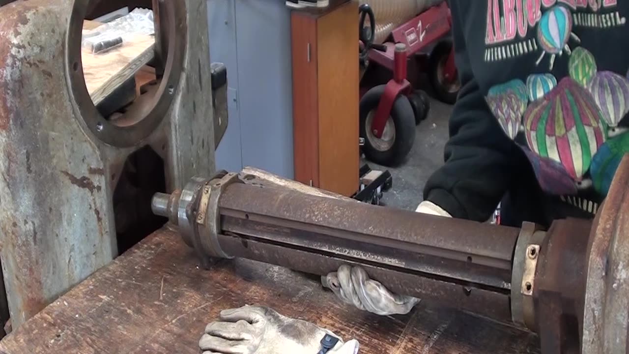 Yates American J180 Restoration - Part 5 - Remove Cutter Head, Motor