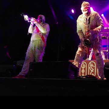 Highlander & H-POD (Here Come The Mummies) - LIVE @ Avondale (Short)