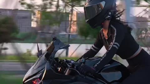 Chasing Horizons 🌅🏍️