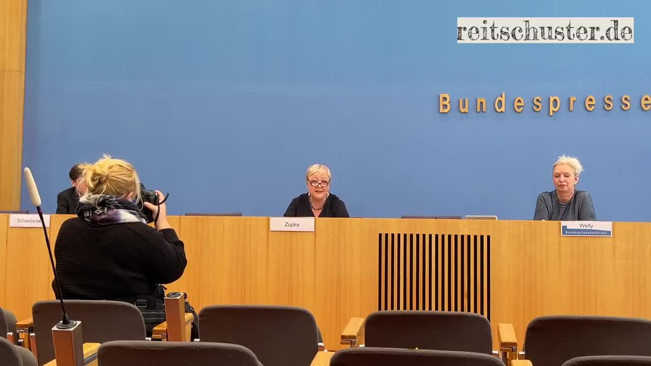 SED-Opfer-Beauftragte klagt: "Die zweite deutsche Diktatur fällt hinten runter"