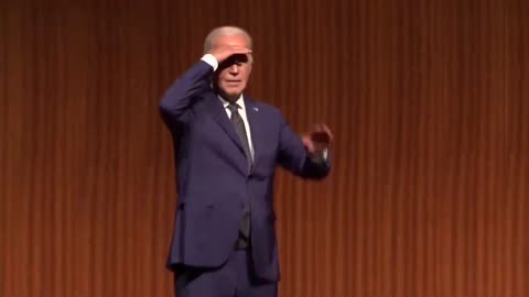 Kamala-led Democrats Blindly Defend Biden Despite Visible Issues 🙈🔍💥