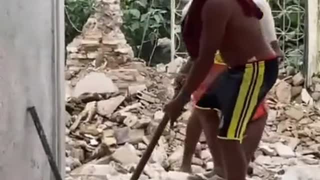 DEMOLITION METHOD OF BRAZIL