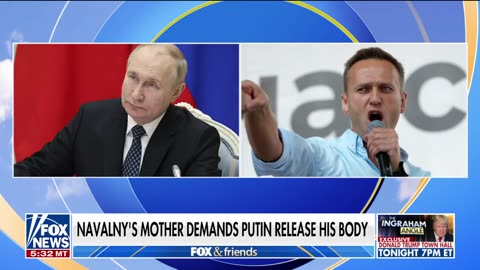 Navalny_s mother demands Putin release body