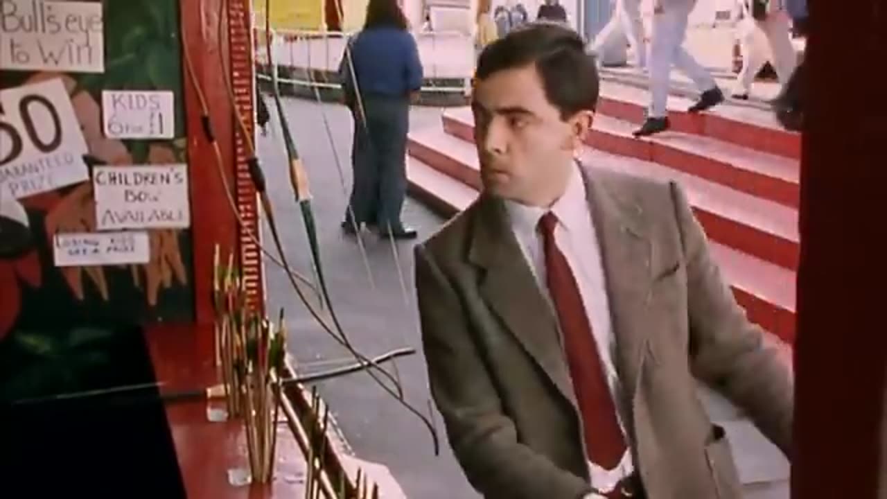 DIVE Mr Bean! | Funny Clips | Mr Bean Official