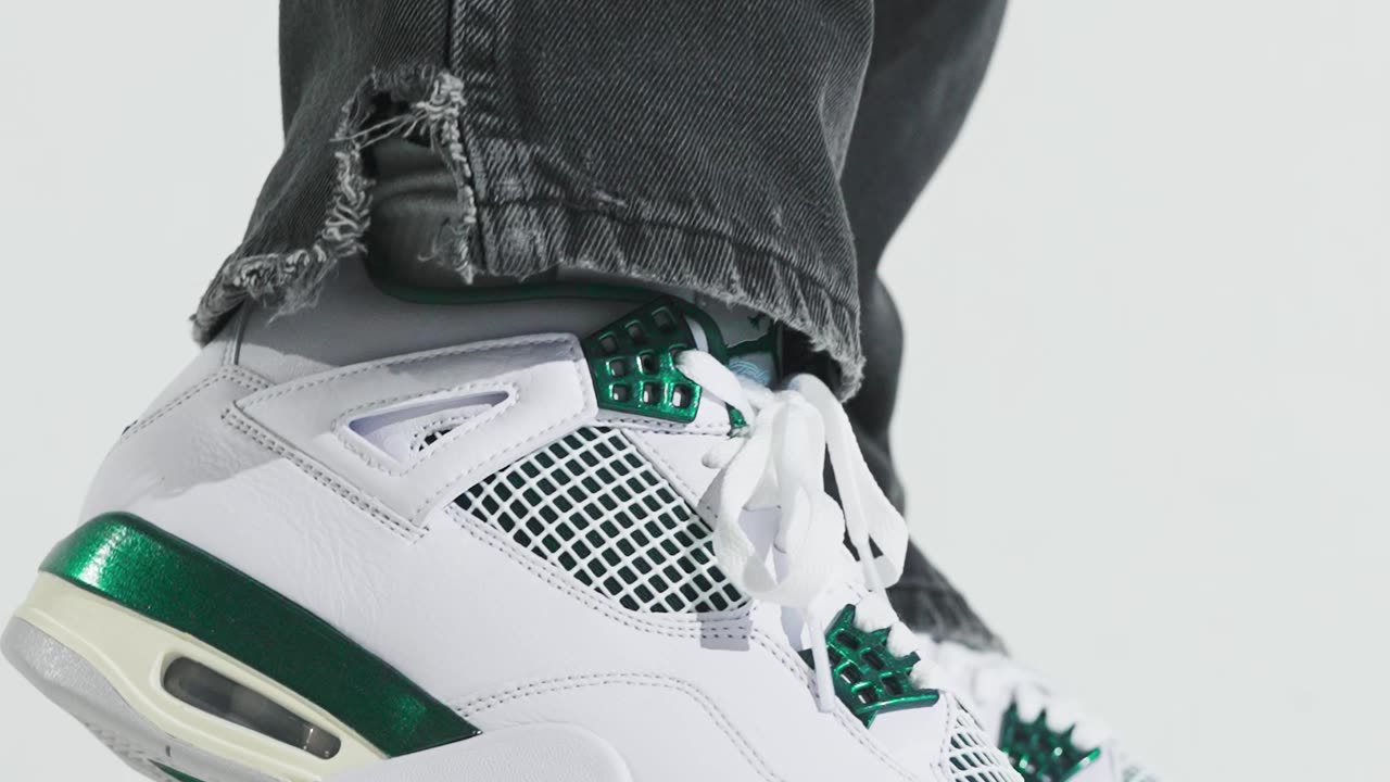 Do you like the Jordan 4 Retro Oxidized Green? 🧪