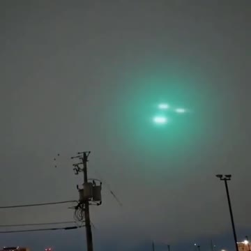 Amazing UFOs in Quebec, Canada