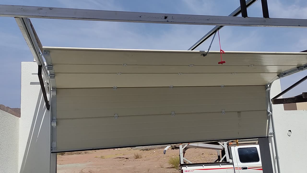 A new idea of automatic remote control garage door without seeling