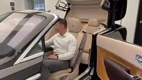 Rolls Royce Dawn automatic roof and door close