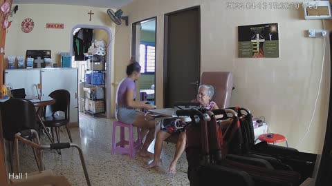 hallfront day n night 20220413