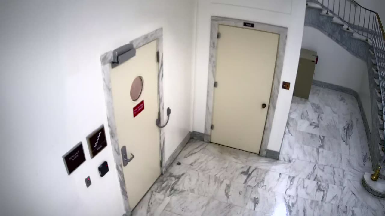 6130RHOBGRRGST4Stairwell4_2021-01-06_08h00min02s040ms.mp4