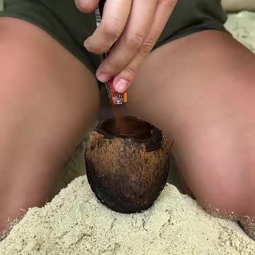 The GiRL survives on the island #camping #survival #bushcraft #outdoors #coffee