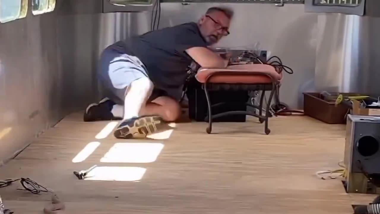 Funny animal video..😂