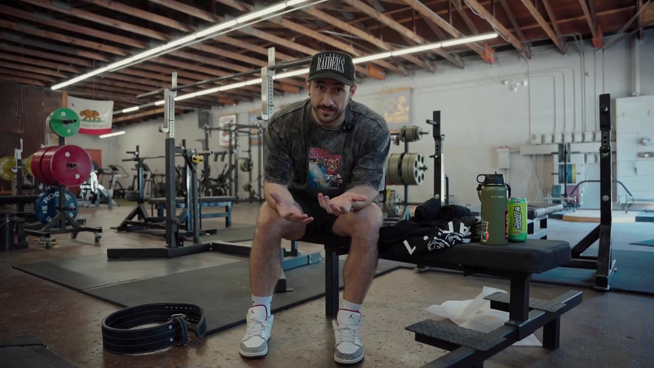 How To Build A STRONG DEADLIFT