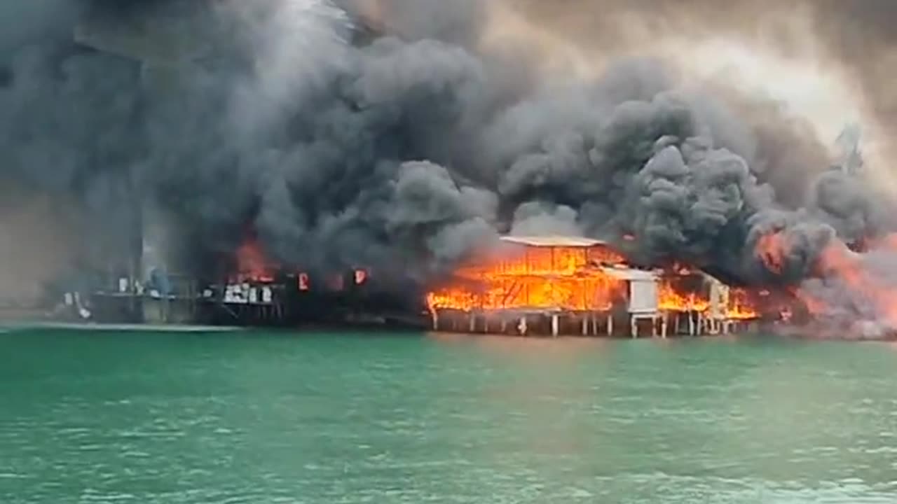 Massive Fire Breaks Out In Lapu Lapu City, Philippines