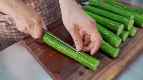 Cut some cucumbers and eat them with meat will taste good.