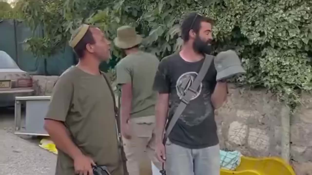 Welcome to the West Bank where no Khamaz exists