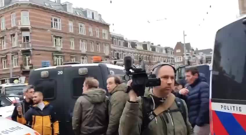 Veteraan geslagen tijdens Wandeling door Amsterdam 2januari 2022