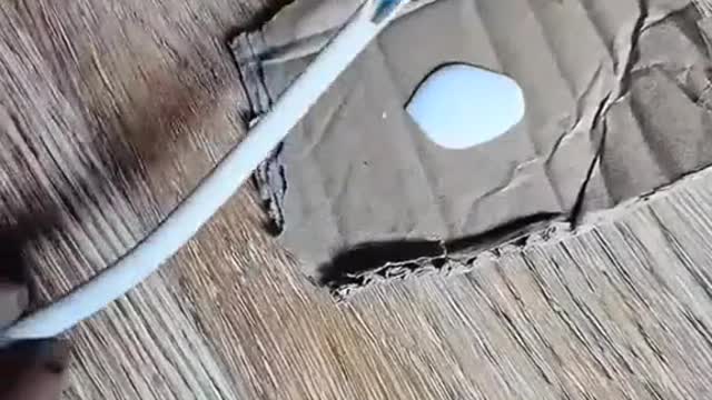 Convenient liquid insulation protective tape, which can be lightly painted to use wire tools.