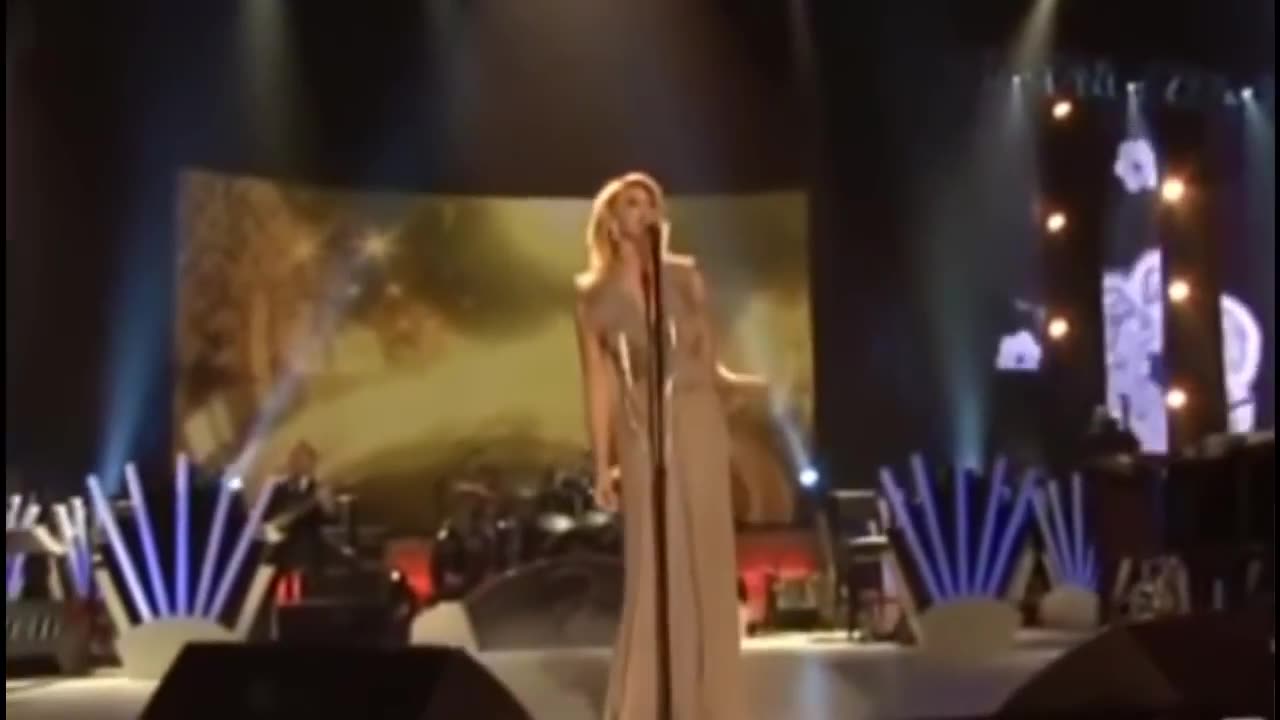 Faith Hill - Holly Jolly Christmas