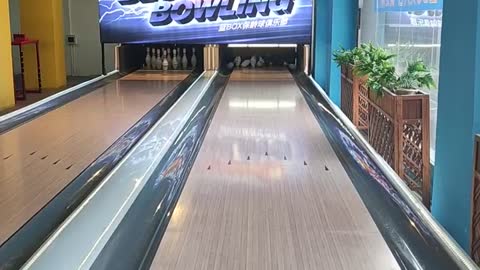 indoor bowling