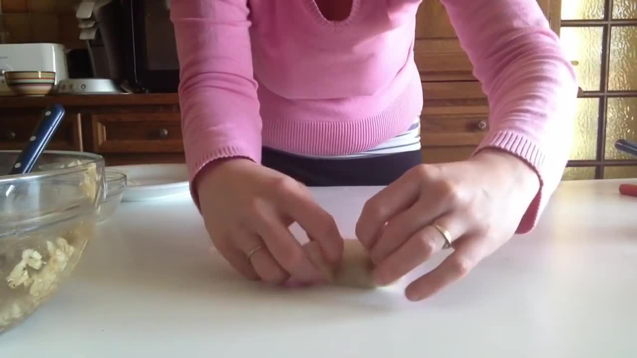 How to fold my samosas easy and fast.