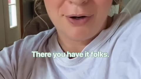 What? What is Kamala doing? Is Kamala Harris a communist? (Subtitles)