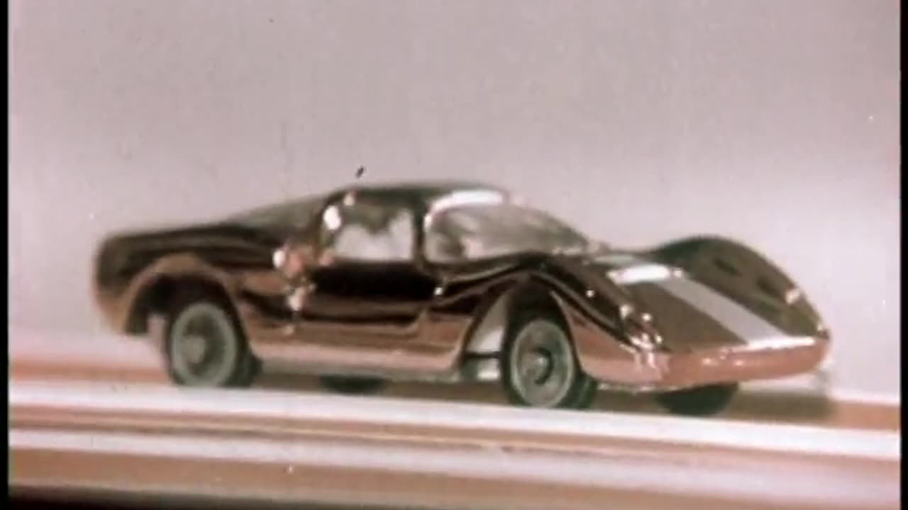 Aurora Speedline Series Stunt and Drag Race Set - 1960's Retro TV Commercial