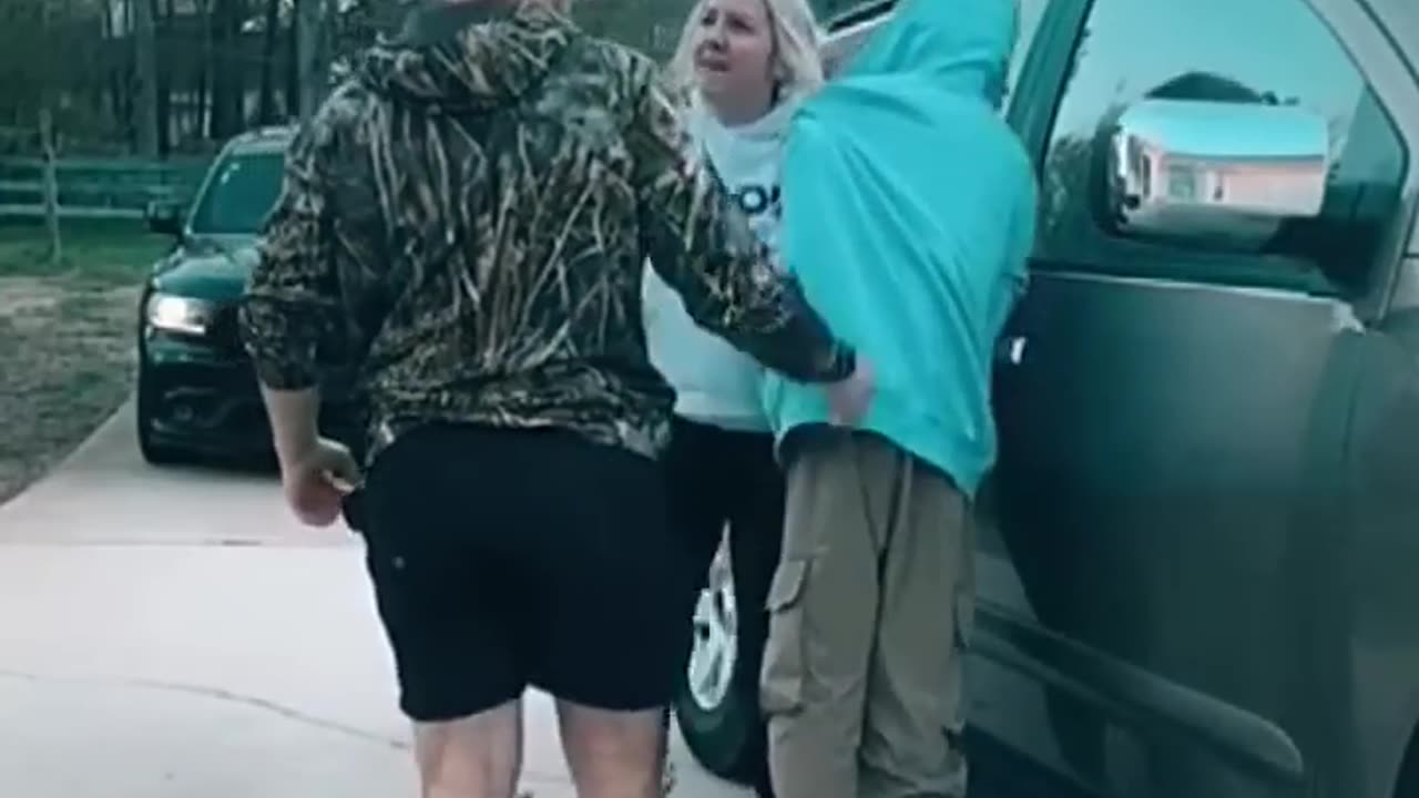 Prank Cheating Girlfriend 😂😱