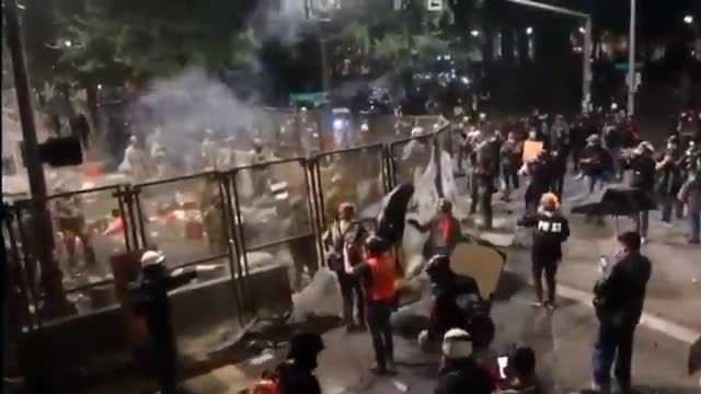 BLM & Antifa Riots 2020 - 2020-07-25-08-56-37-Portland.mp4